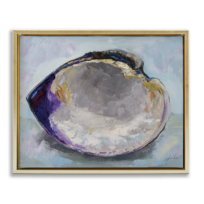 «Baby Clam Shell» par Jeanette Vertentes, Cadre flottant métallique doré, H 16 po x l 20 po