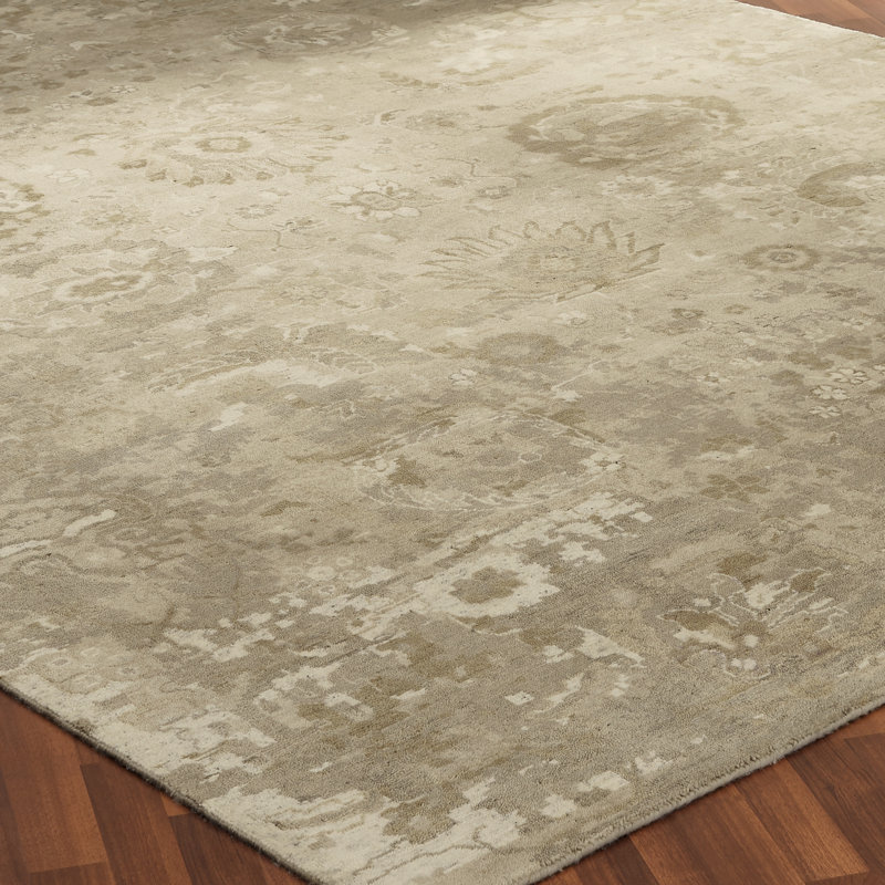 Stilson Hand Knotted Wool Area Rug in Cream, Round 8'