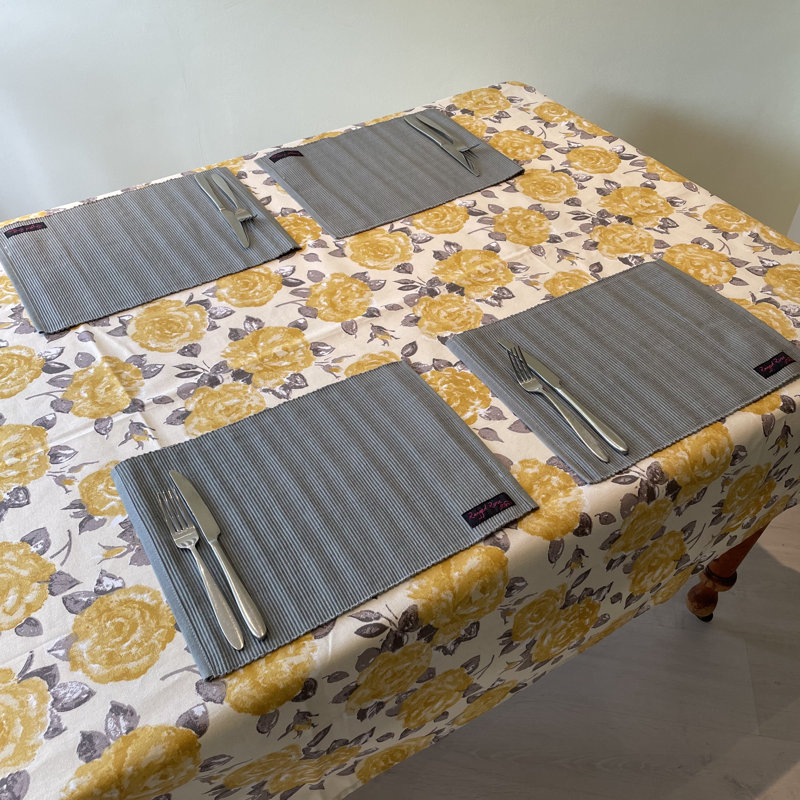 Sigourney Tablecloth, Large, Gold