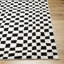 Tapis tissé à la machine en polyester noir / ivoire Caiah-2126779486