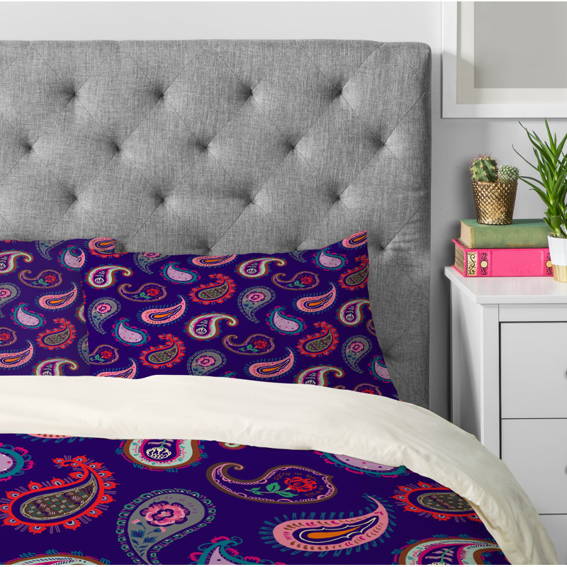 Pimlada Phuapradit Traditional Polyester Paisley Duvet Cover, Queen Duvet Cover