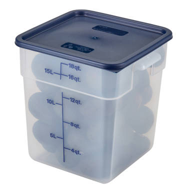 Rubbermaid 29.6 Rectangle Plastic Food Storage Container with Lid