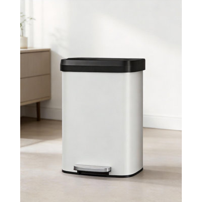 Metal Step-On Trash Can, With Lid