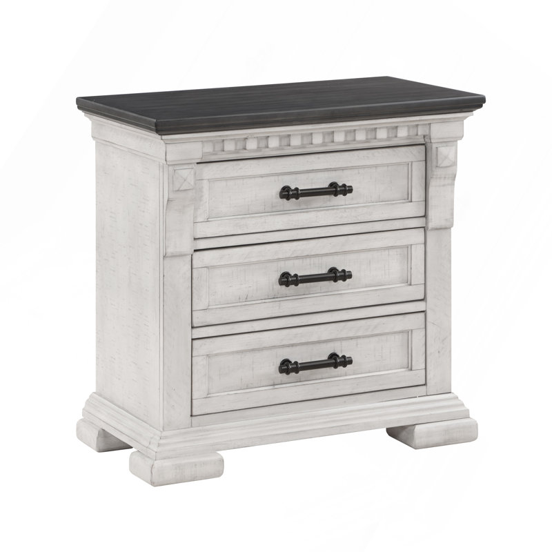 Table de chevet 3 tiroirs style transitionnel en bois blanc antique