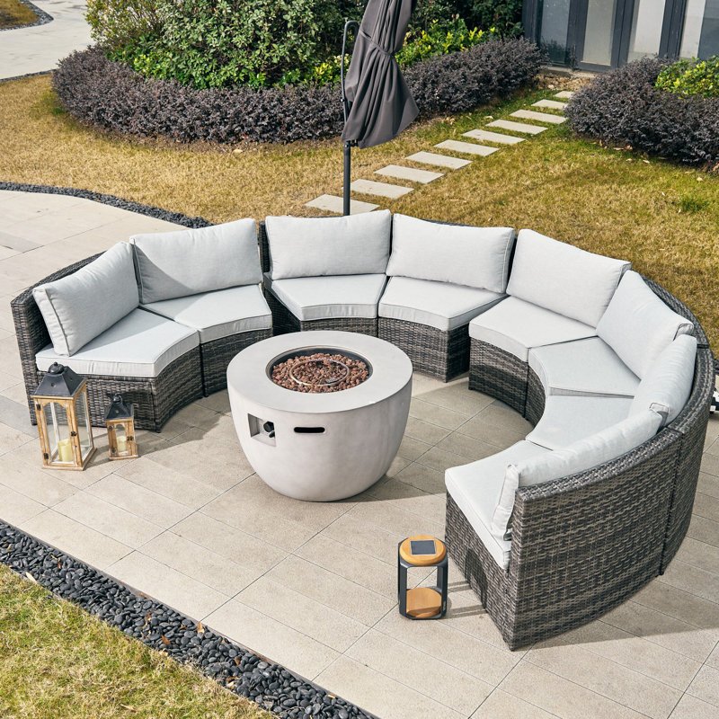8 - Person Round Outdoor Dining Set With Cushions
