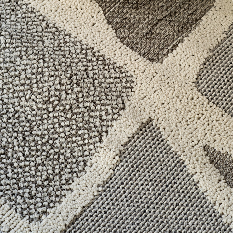 Tapis de couloir One-of-a-Kind Latacha 2 pi 3 po x 8 pi avec envers antidérapant