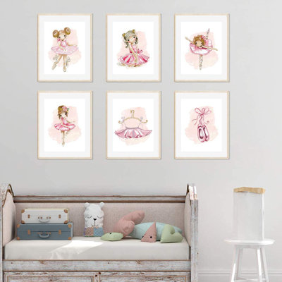 Ballerine aquarelle élégant, tutu, chaussures, elle est beaucoup plus précieuse que les bijoux, ensemble de 6 pièces imprimées sur papier Delinda