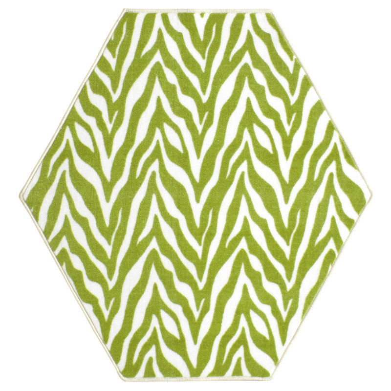Tapis vert / beige à imprimé animal, Hexagone 10 pi