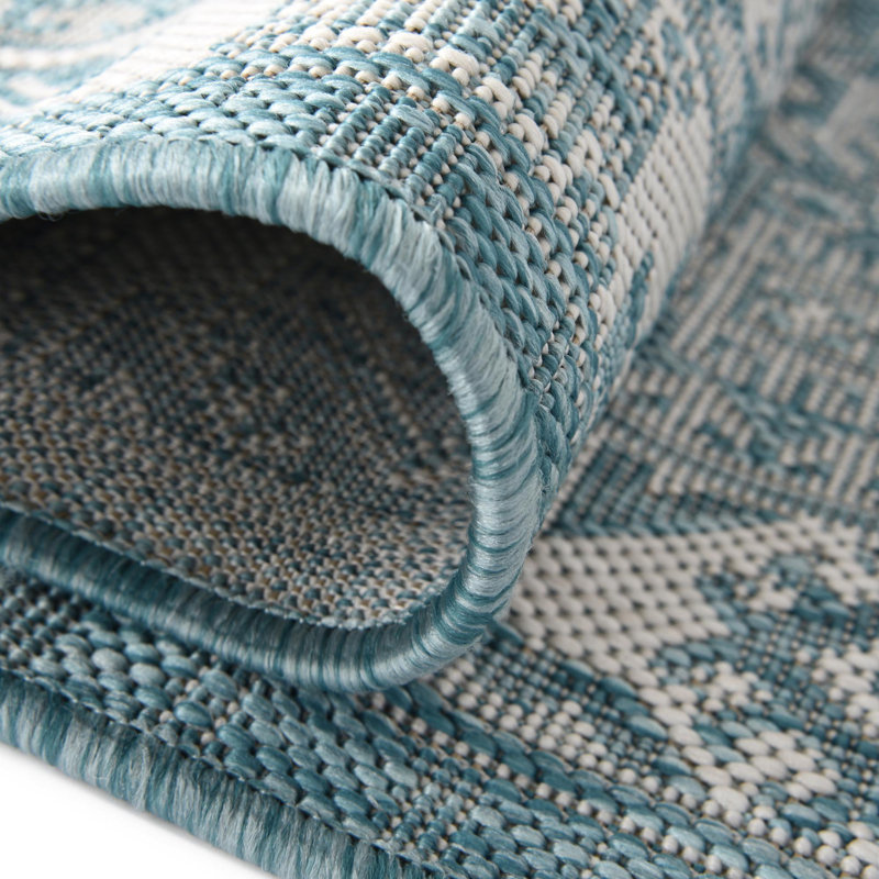 Tapis d'extérieur couleur bleu, Ovale 5 pi 3 po x 7 pi 10 po