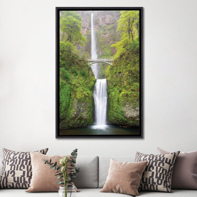 " Oregon, Columbia River Gorge National Scenic Area, Multnomah Falls " by Jamie & Judy Wild