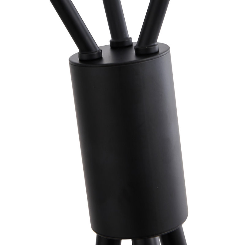 Lampe trépied à DEL 65 po avec prise Zanyiah, Noir