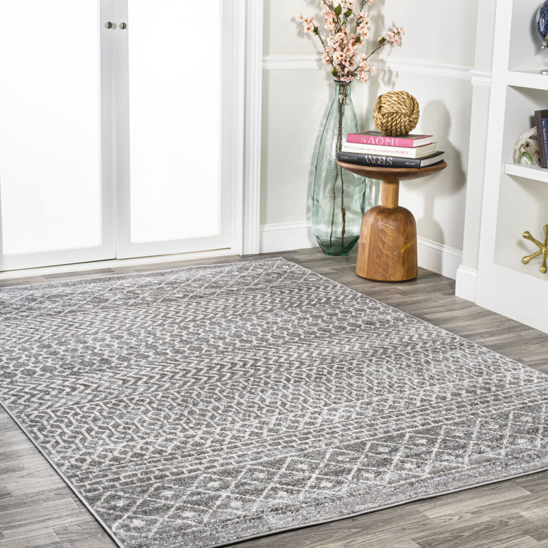 Altab Moroccan Vintage Geometric Gray/Cream Rug, Rectangle 4' x 6'