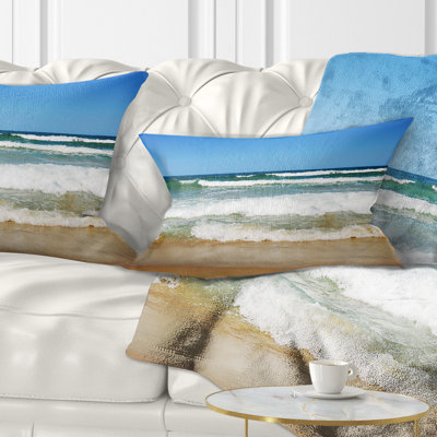 Coussin lombaire de mer sous le ciel, magnifique shore