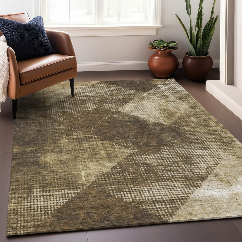 Brown Geometric Pattern 3' x 5' Synthetic Indoor/Outdoor Rug