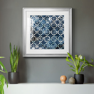 «Tile-Dye III», reproduction encadrée de qualité supérieure - prête à être accrochée