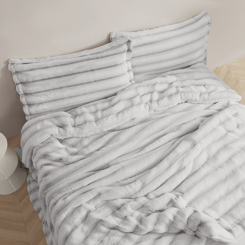 Coma Inducer Chunky Bunny Jelly Rolls Faux Fur Oversized Comforter Set, Gray, King Comforter + 2 King Shams