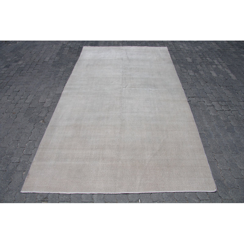 Tapis turc rétro fabriqué à la main: style traditionnel authentique et vibrant