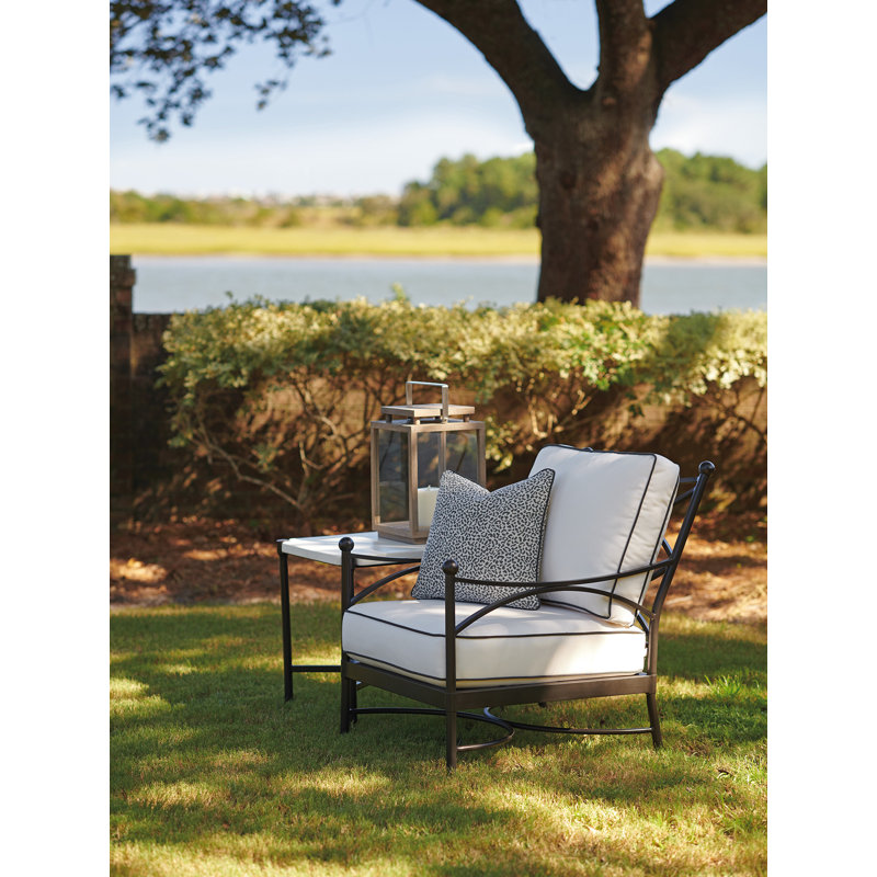 Pavlova Lounge Chair