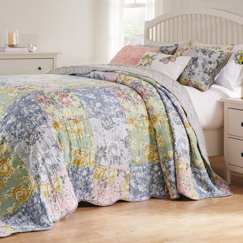 Gray Cotton King Reversible Floral Patchwork Bedspread Set