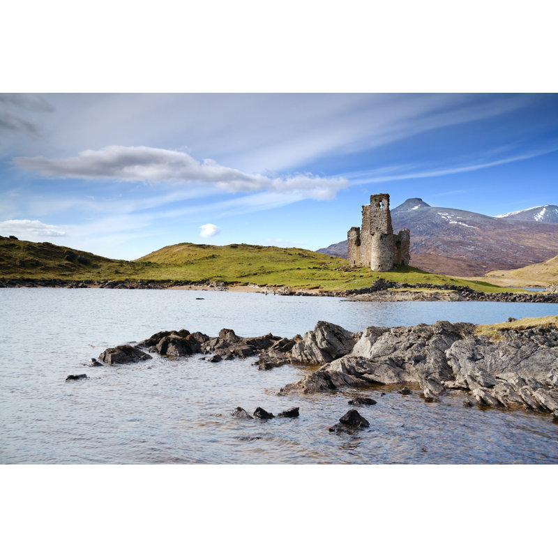 Château Kapono sur le Loch par Moonmeister, H 32 po x l 48 po