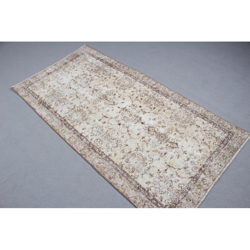 Tapis turc beige noué à la main idéal pour le vestibule avec un design rétro antique en laine