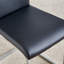 Chaise en porte-à-faux en cuir Ilynn-144333104