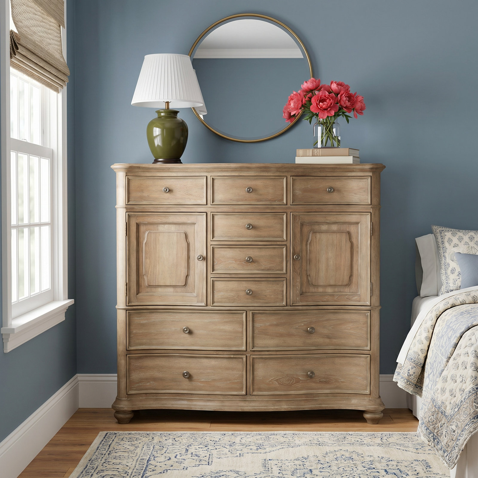 Louise 10 - Drawer Dresser