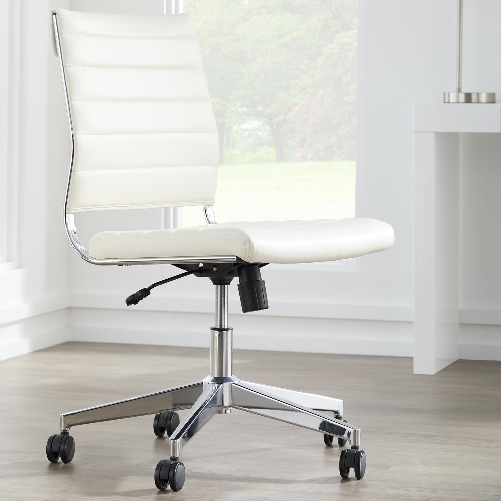 Rossie Swivel Office Chair, No, White