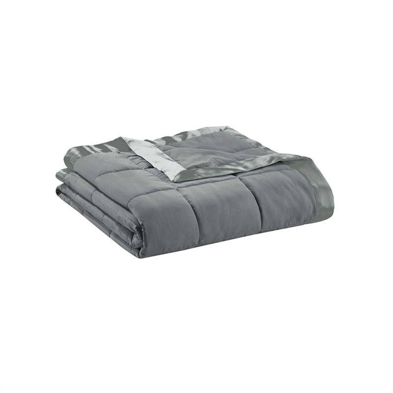 Couverture légère en duvet synthétique avec garniture en satin gris anthracite, Gris anthracite, L 108 po x l 90 po