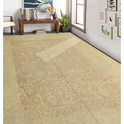 Tapis en laine beige noué la 10 pi x 14 po one-of-kind Romona
