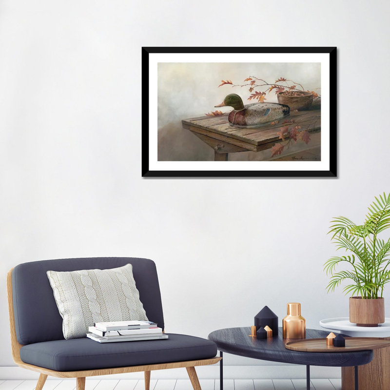 Acorn Harvest par Ruane Manning - reproduction d'art, H 24 po x l 32 po x P 1 po, Papier encadré noir, Blanc