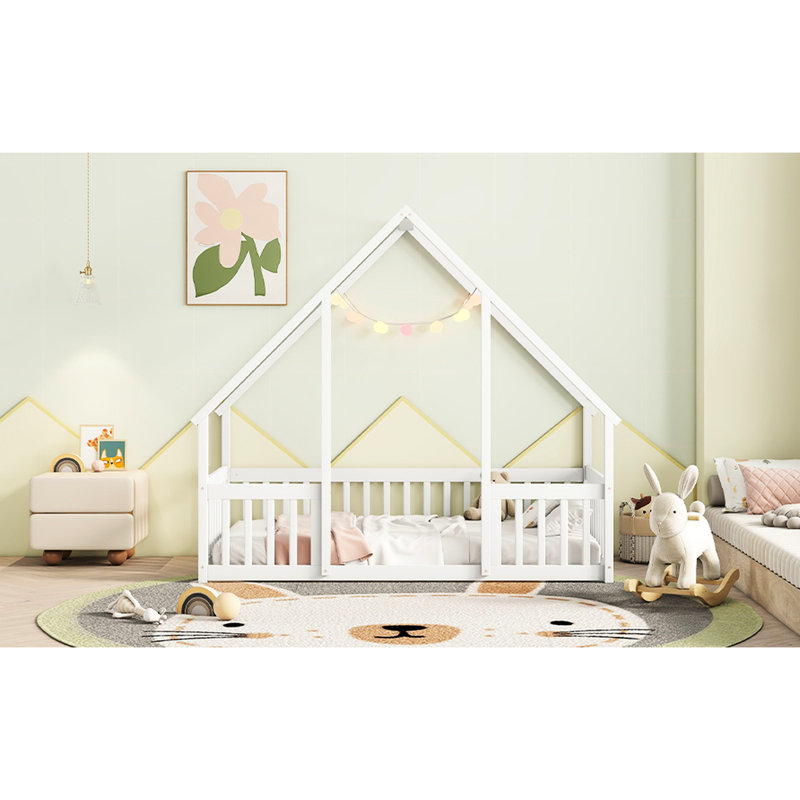 Lit double blanc en forme de maison avec clôture et barrières de sécurité - Fabriqué en pin de qualité pour un sommeil durable