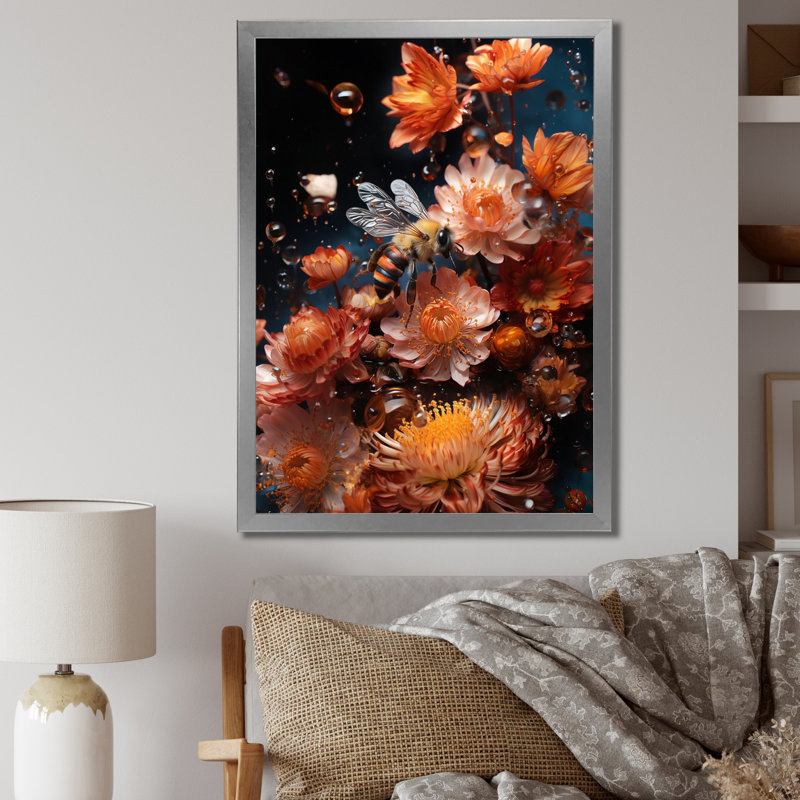«Colorful Bee III», reproduction d'art sur toile, Cadre simple argenté, H 40 po x l 30 po x P 1,5 po