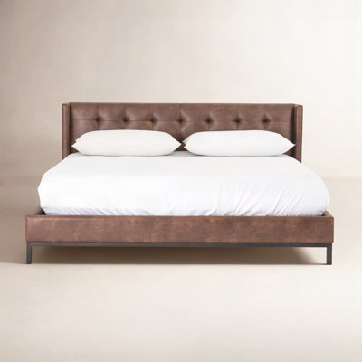 Estrela Wingback Bed