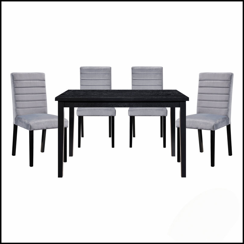 Table de salle à manger en chêne naturel, décontractée et durable, parfaite pour les cuisines modernes et traditionnelles