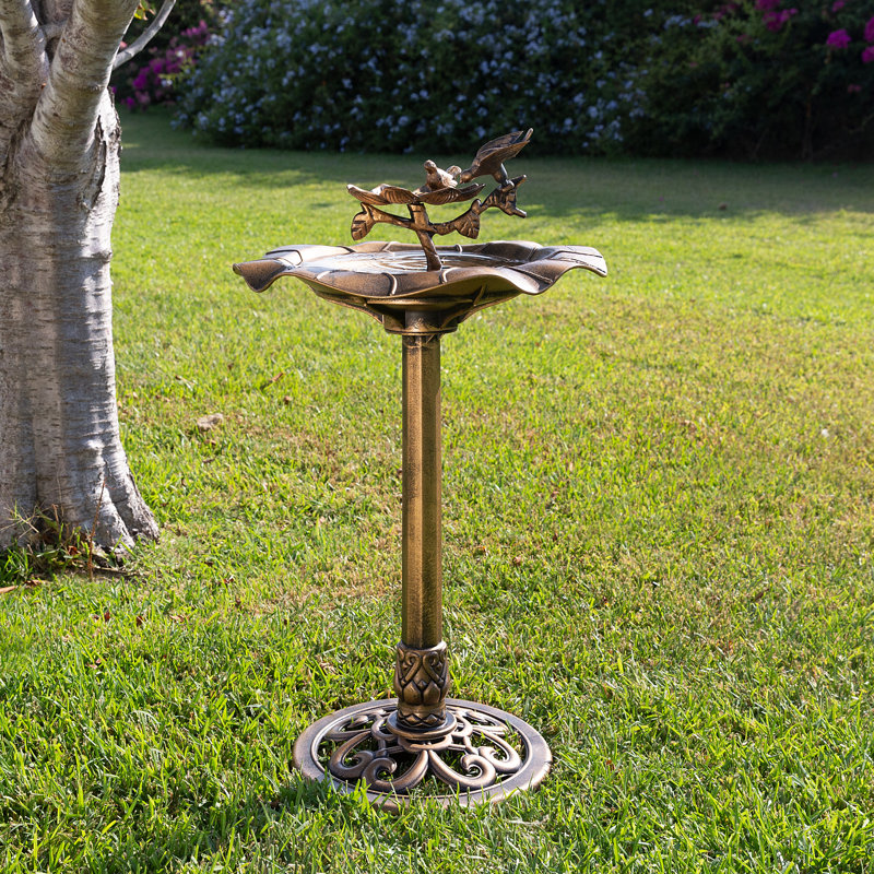Bain d’oiseaux inspiré de la nature Mayhew, 34 po H x 19 po l x 19 po P, Bronze