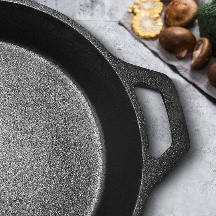 Elegant Comfort 8 Cast Iron Frying Pan Size: 12.5 WF-SkilletPan-12.5inch