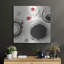 Ivy Bronx, art mural en métal «Planétal 4 avec rouge» par Shirley Novak, 24 po x 24 po-685338523