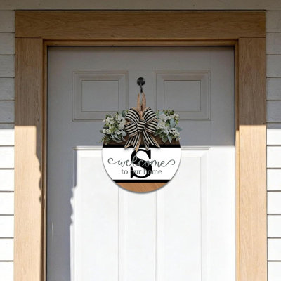 Couronne de nom de famille ronde personnalisée pour la porte d'entrée - Eucalyptus toutes saisons, décoration de bienvenue pour le porche, la maison de campagne et le vestibule (lettre R)