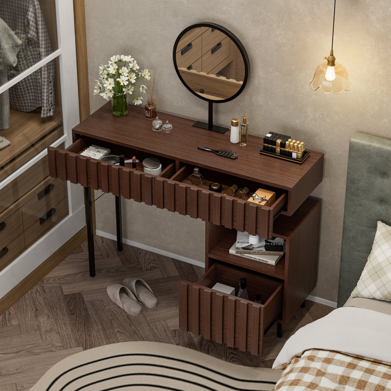 Coiffeuse Arthen, Café