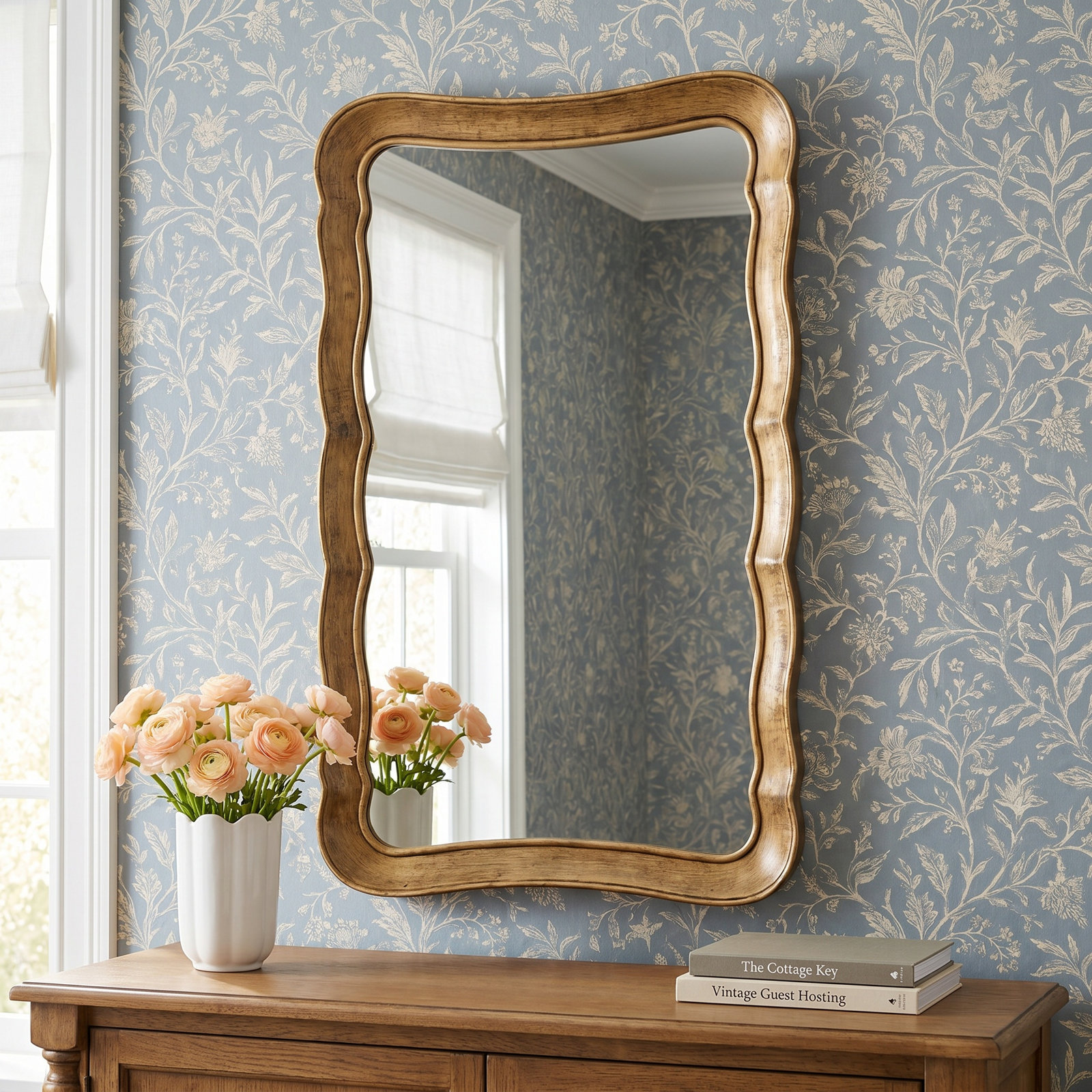 Elligton High-Density Polyethylene (HDPE) Wavy Mirror