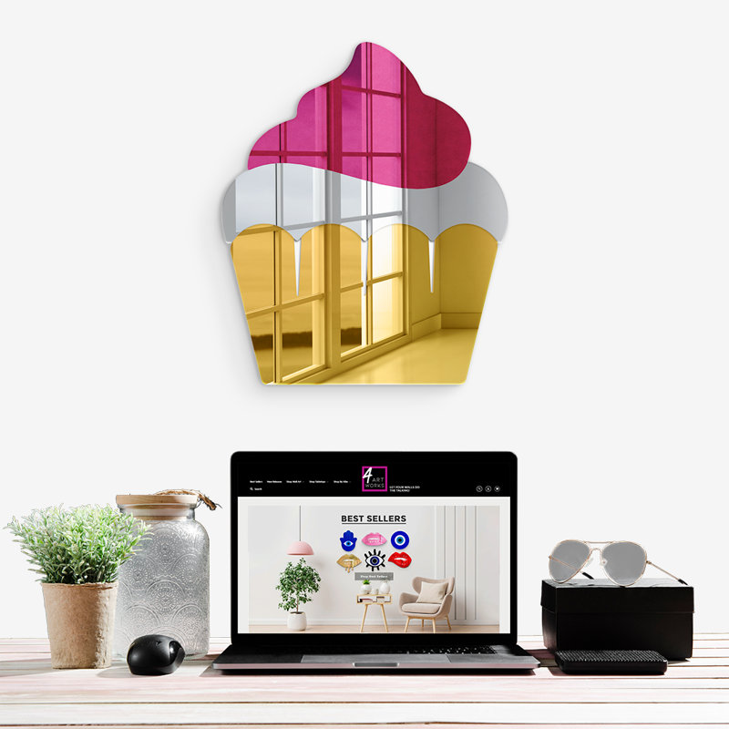 Décoration murale miroir Cupcake, H 18 po x l 15 po x P 1 po, Doré