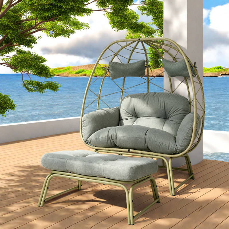 Spacieuses chaises longues de patio, chaise moderne en osier d'acier avec repose-pieds