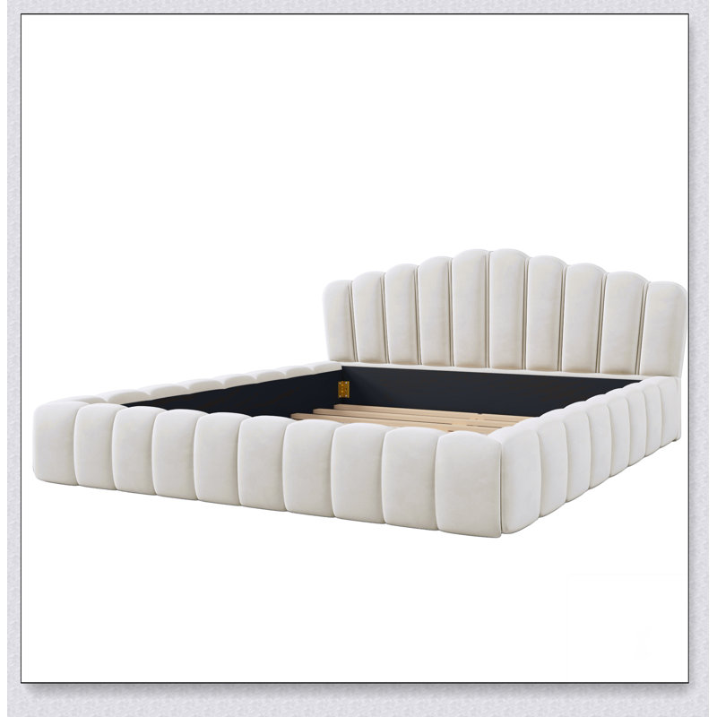 Lit tapissier grand avec structure en bois et tête de lit en forme de coquillage, Crème