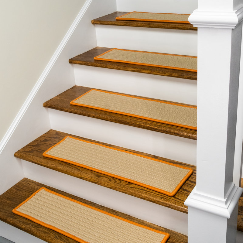 Tapis d'escalier Seville 8 po x 28 po, Orange