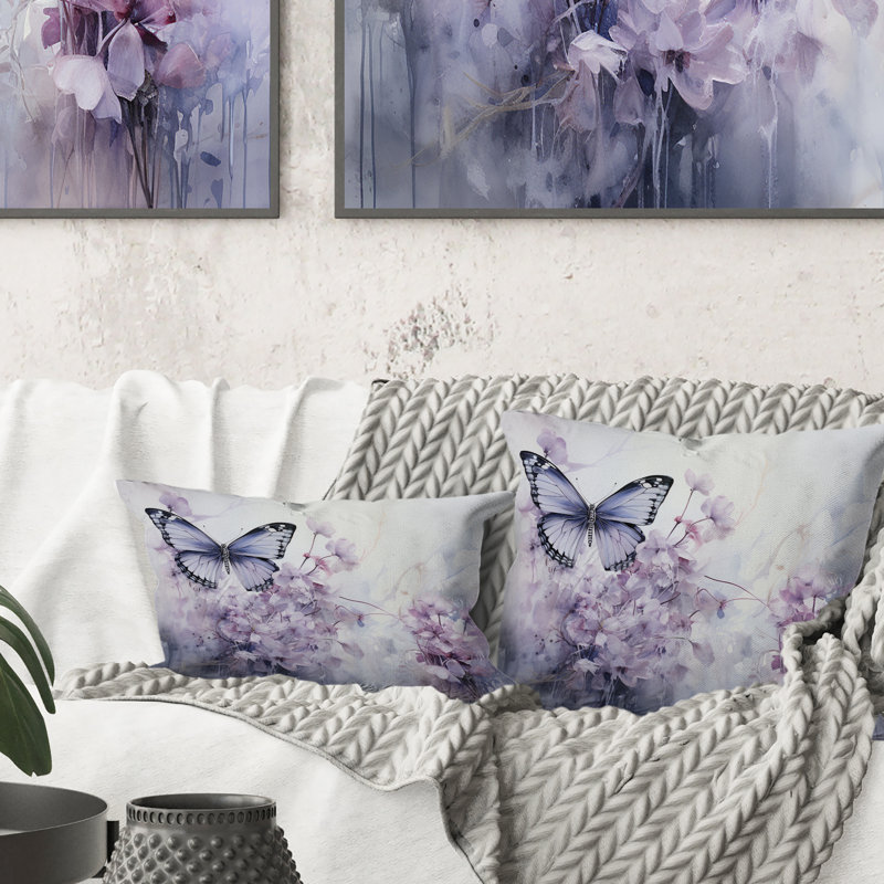Coussin mauve «Enchanted Flight I» - Papillon mauve