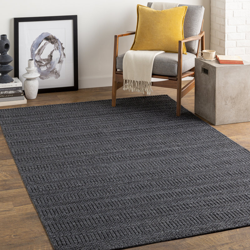 Area Rug in Black, Rectangle 2' x 3'