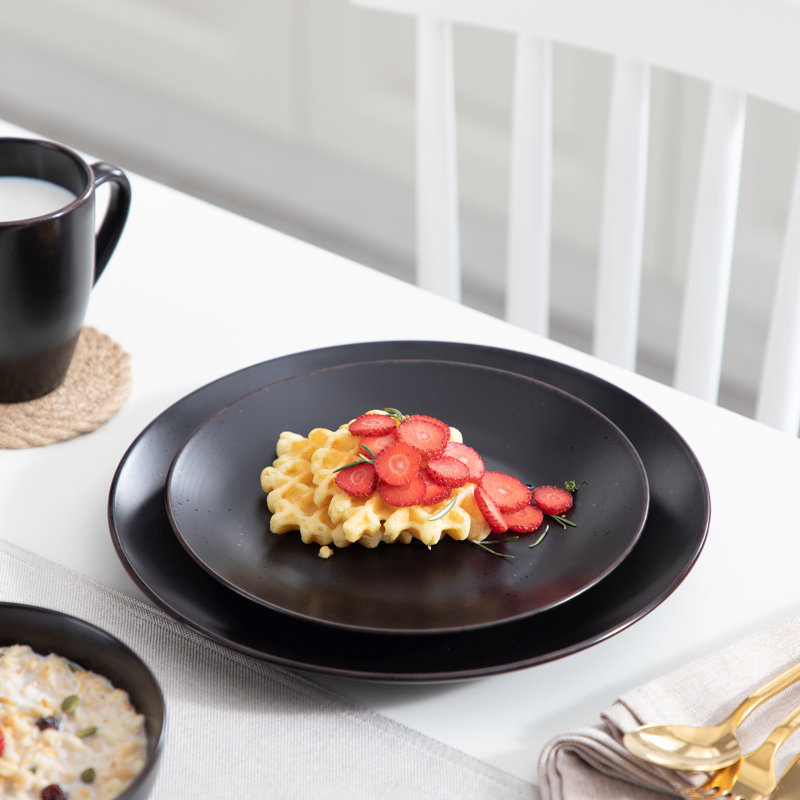 Elegant White Ceramic Dinnerware Set - Service for 4