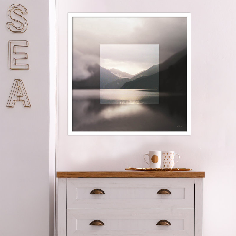 «Framed Landscape» par Laura Marshall - photographie avec cadre photo unique, H 25 po x l 25 po x P 1 po, Blanc