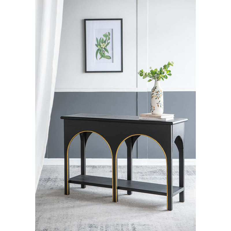 Console élégante et moderne avec des accents dorés